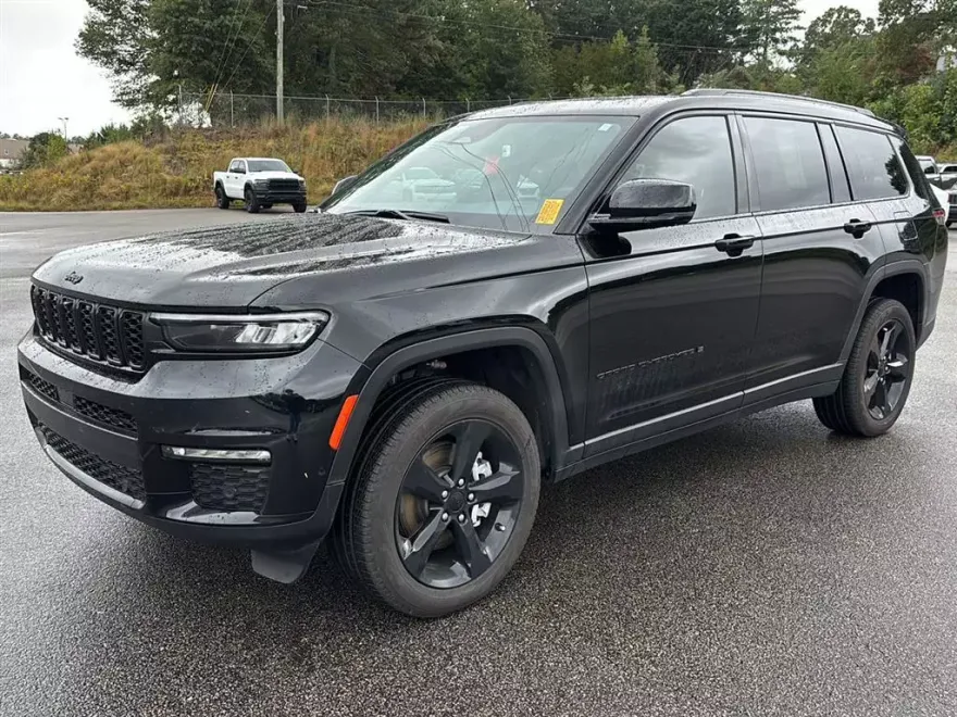 2025 Jeep Grand Cherokee Limited photo 1