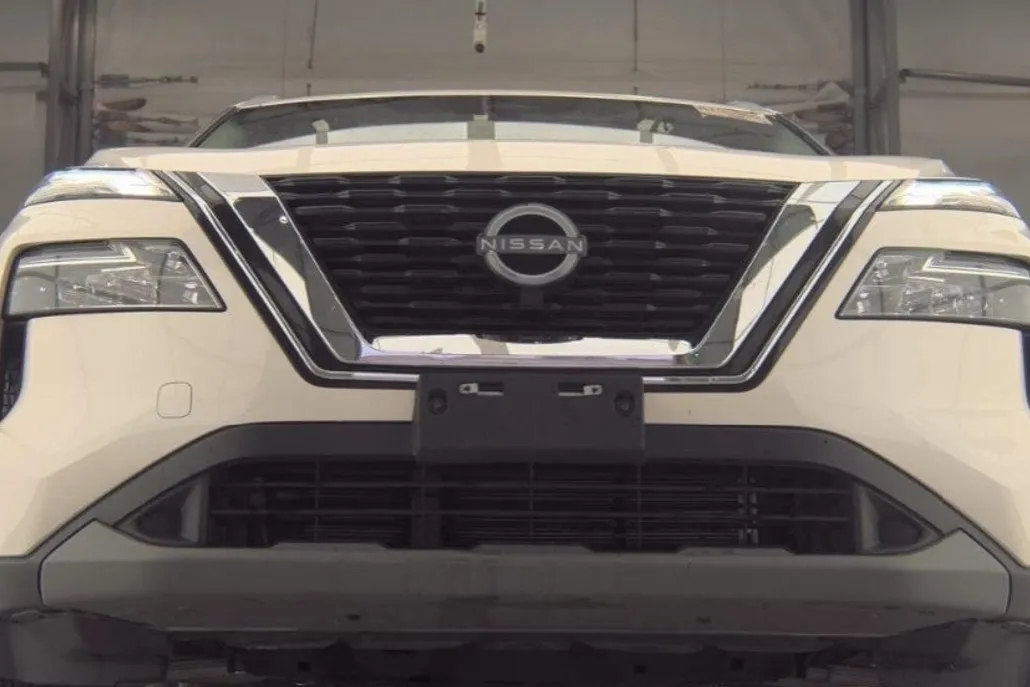 2023 Nissan Rogue SV photo 1