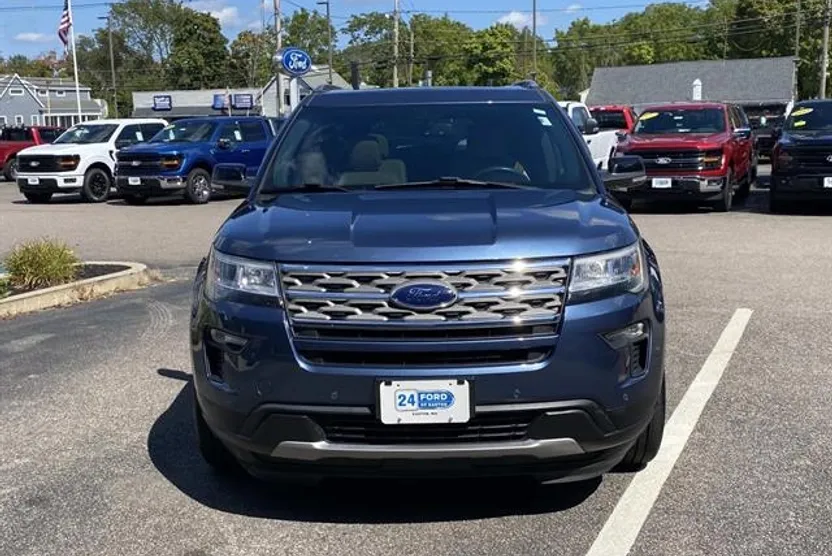 2018 Ford Explorer XLT photo 1