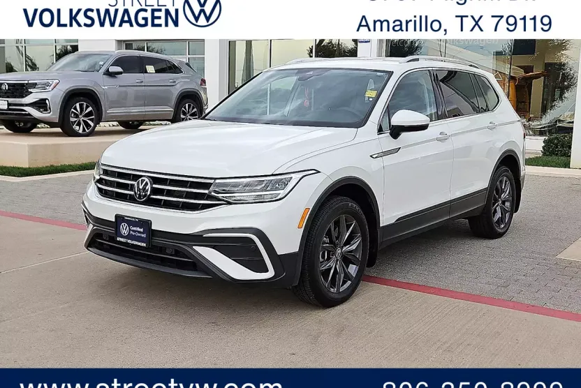 2023 Volkswagen Tiguan SE photo 1
