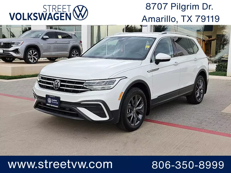 2023 Volkswagen Tiguan SE photo 1