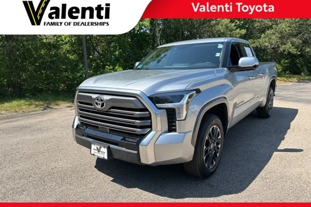 2023 Toyota Tundra Limited photo 1