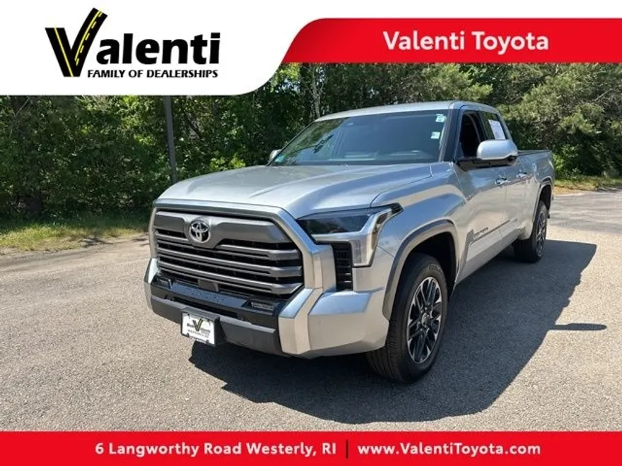 2023 Toyota Tundra Limited photo 1