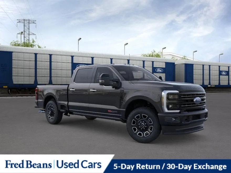 2025 Ford F-350 Platinum photo 1
