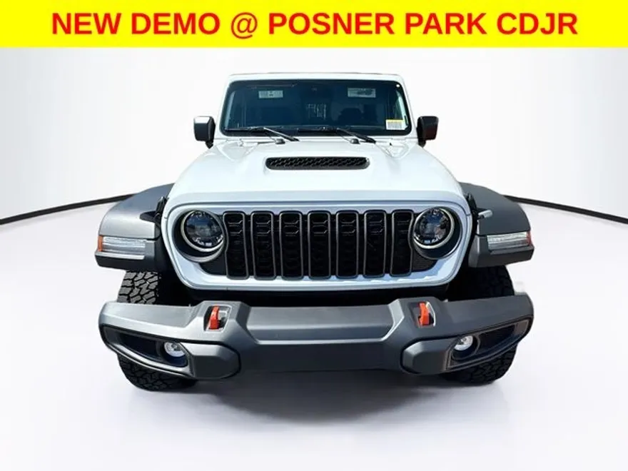 2025 Jeep Gladiator Mojave photo 1