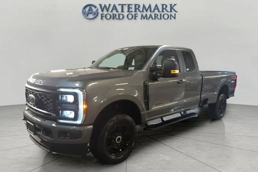 2025 Ford F-350 XL photo 1