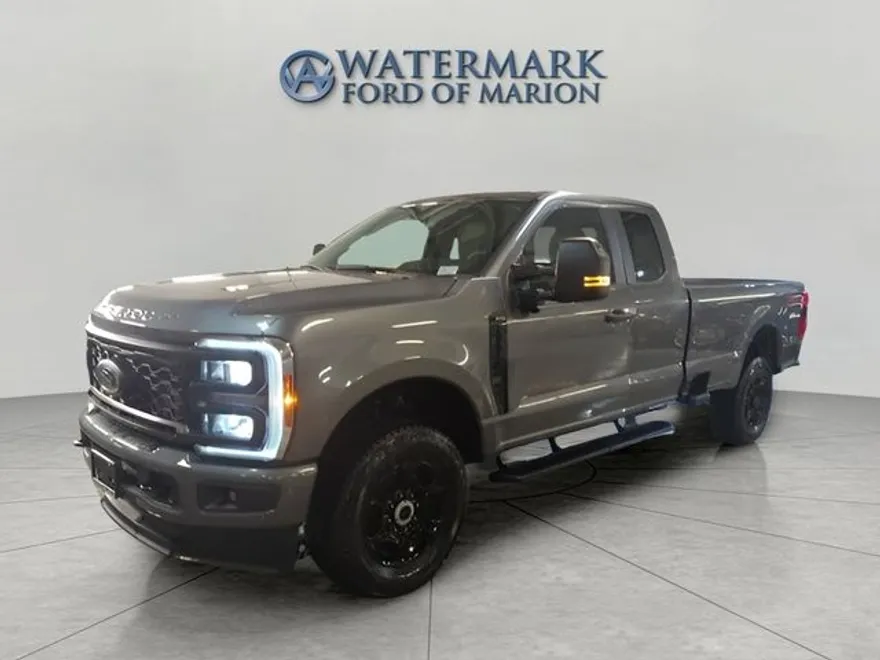 2025 Ford F-350 XL photo 1