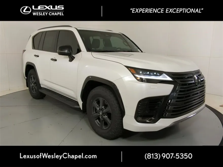 2025 Lexus LX photo 1