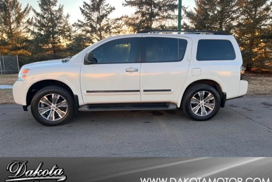 2015 Nissan Armada SL photo 1