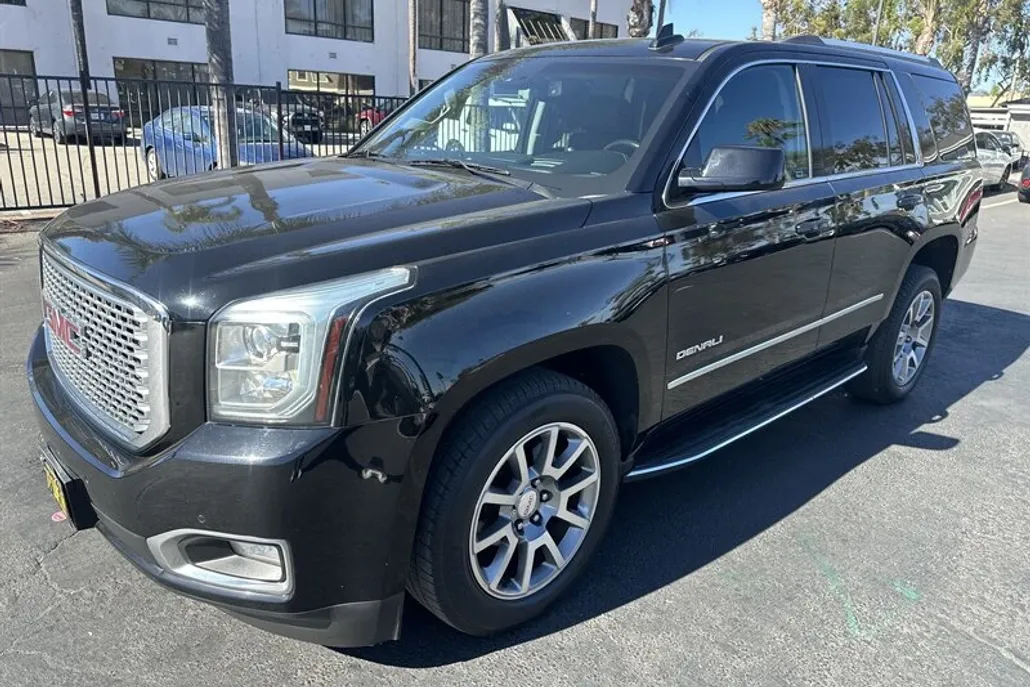 2016 Gmc Yukon Denali photo 1