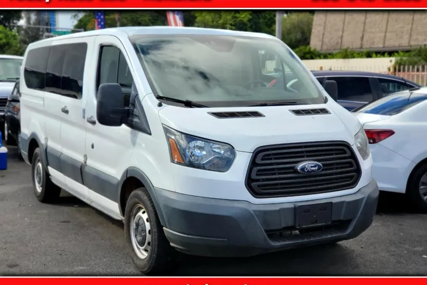 2016 Ford Transit XLT photo 1