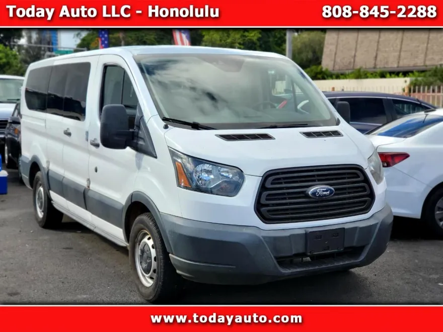 2016 Ford Transit XLT photo 1