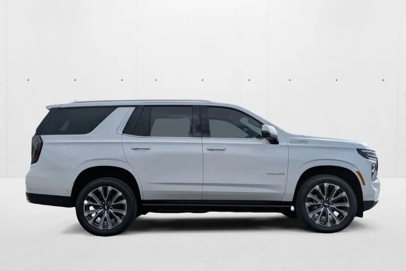 2025 Chevrolet Tahoe High Country photo 1