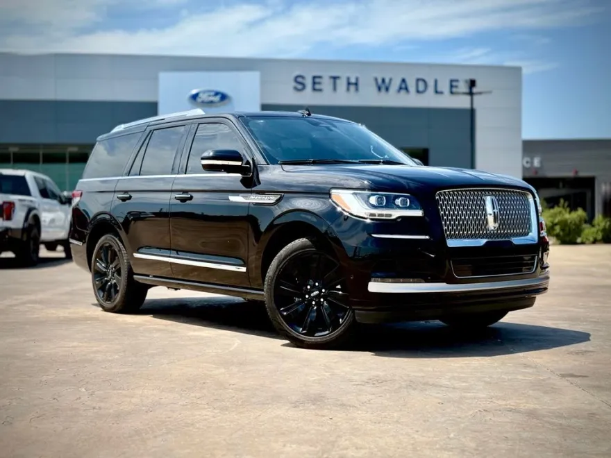 2024 Lincoln Navigator Reserve photo 1