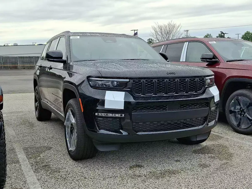 2025 Jeep Grand Cherokee Limited photo 1