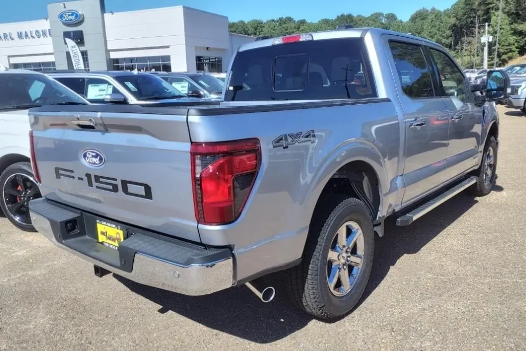 2024 Ford F-150 XLT photo 1
