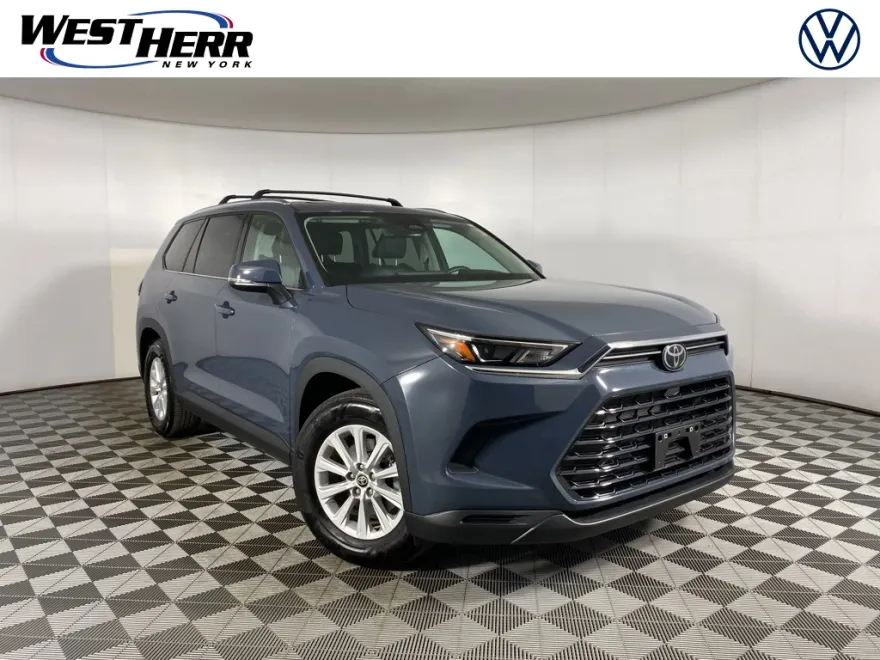 2024 Toyota Grand Highlander XLE photo 1