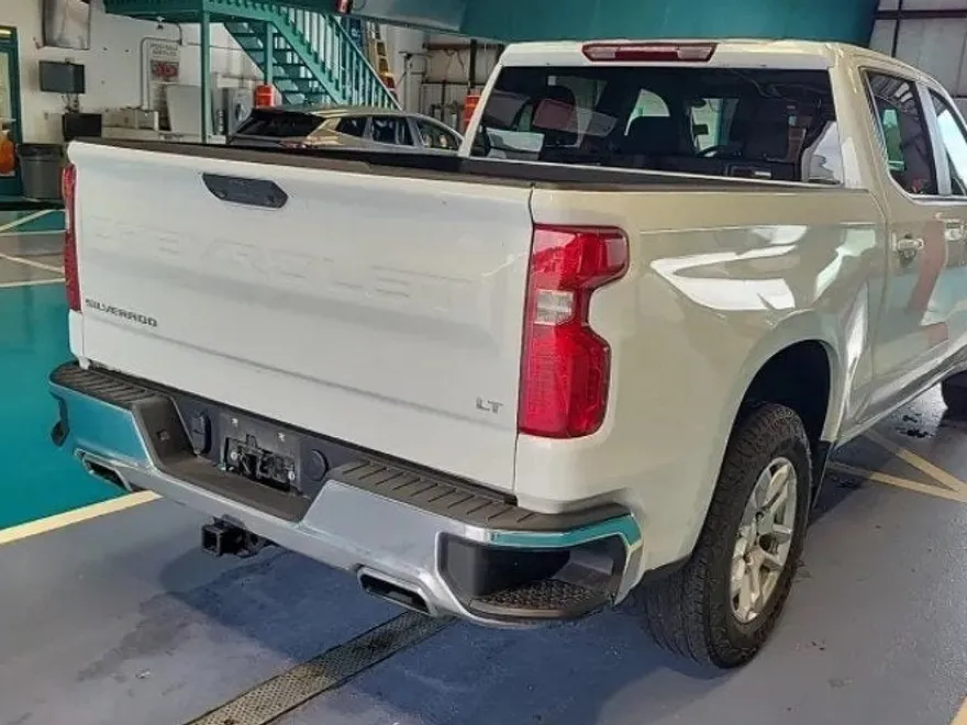 2023 Chevrolet Silverado 1500 LT photo 1