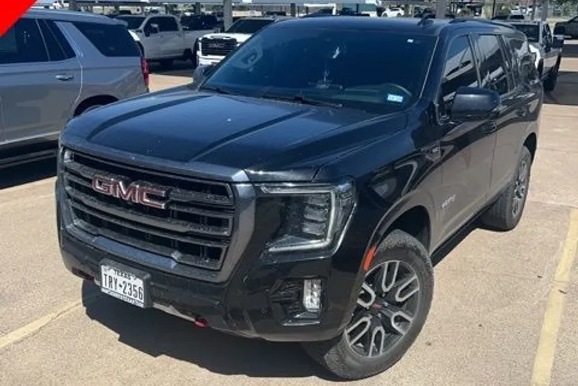 2024 Gmc Yukon AT4 photo 1