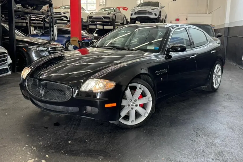 2007 Maserati Quattroporte Sport GT photo 1