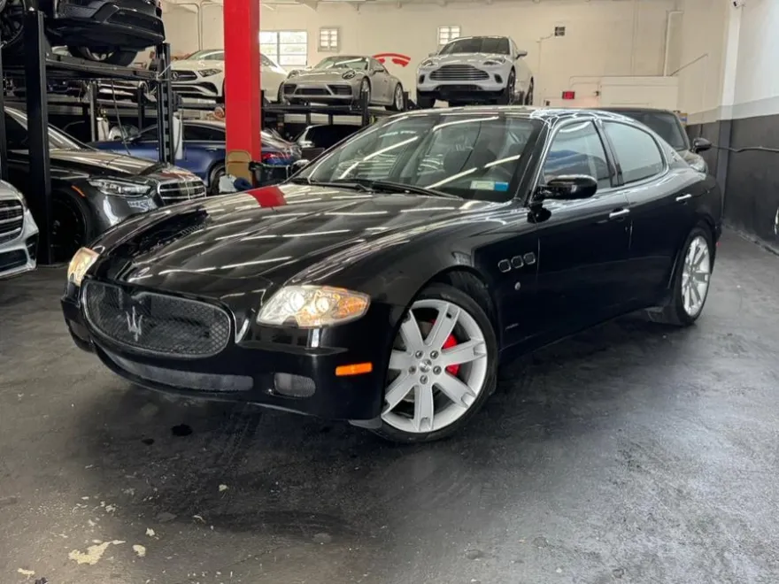 2007 Maserati Quattroporte Sport GT photo 1