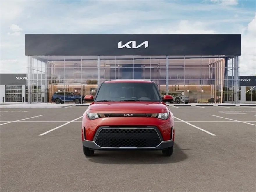 2025 Kia Soul LX photo 1