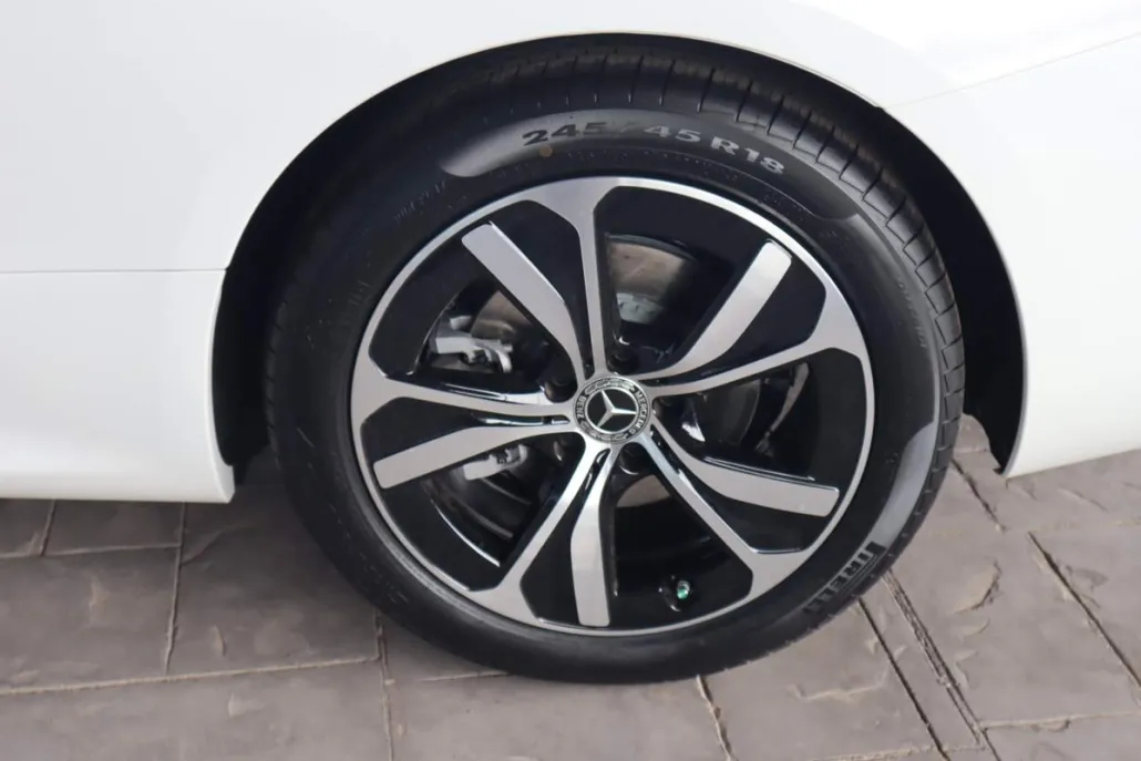 2026 Mercedes Benz CLE 300 4MATIC Coupe photo 1