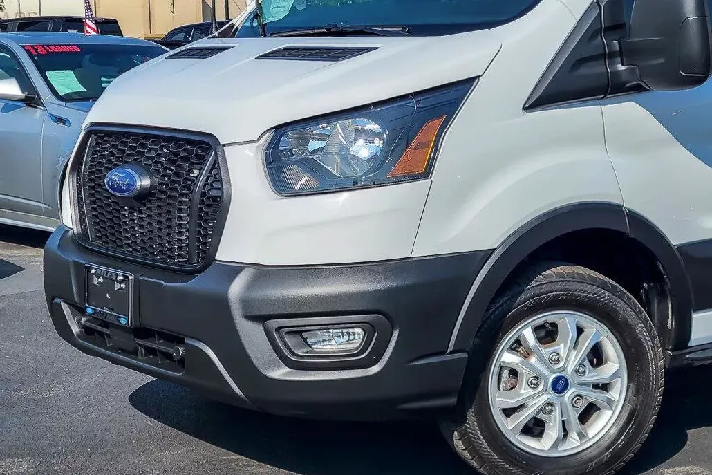 2023 Ford Transit Cargo Van photo 1