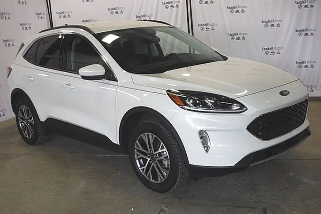 2021 Ford Escape SEL photo 1