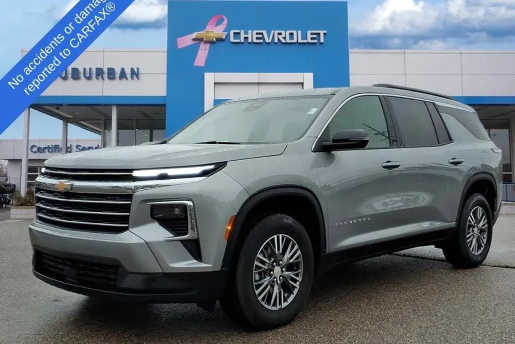 2025 Chevrolet Traverse photo 1