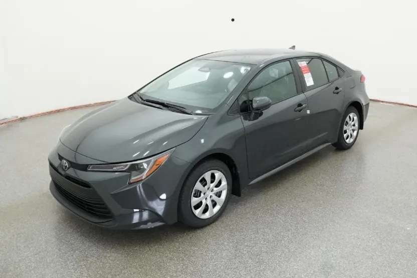 2026 Toyota Corolla LE photo 1