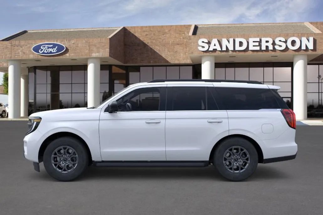 2025 Ford Expedition photo 1