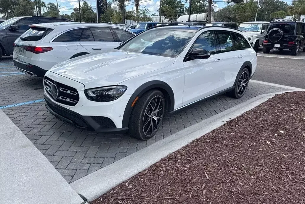 2022 Mercedes Benz E 450 4MATIC All-Terrain Wagon photo 1