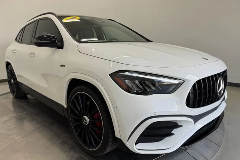 2024 Mercedes Benz GLA AMG 35 4MATIC photo 1