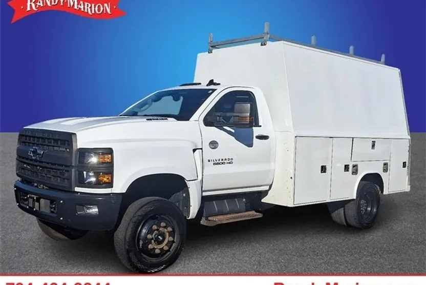 2020 Chevrolet Silverado 5500HD Work Truck photo 1