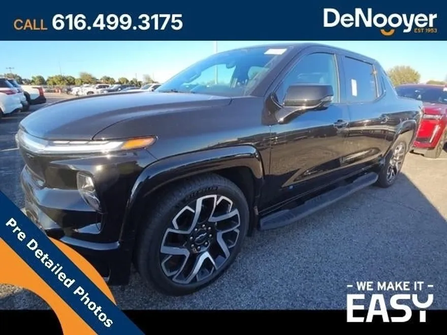 2024 Chevrolet Silverado EV RST photo 1