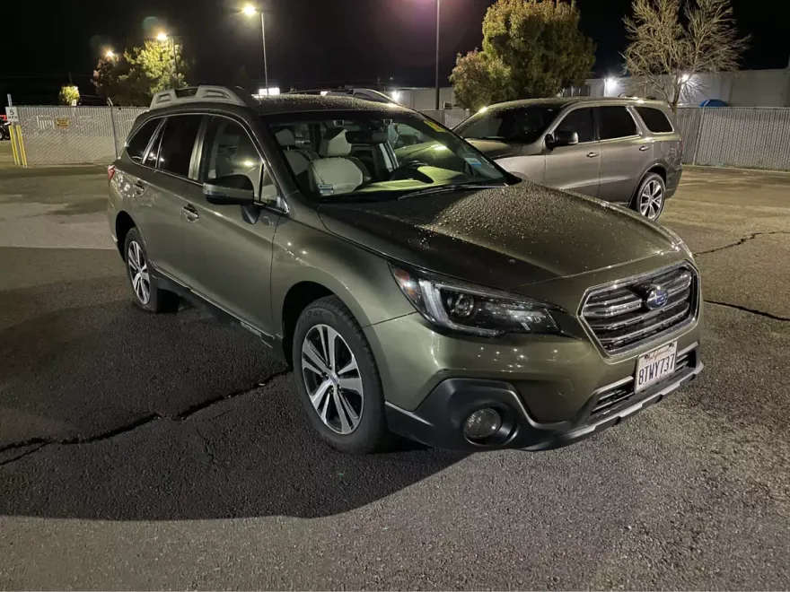 2019 Subaru Outback 2.5i Limited photo 1