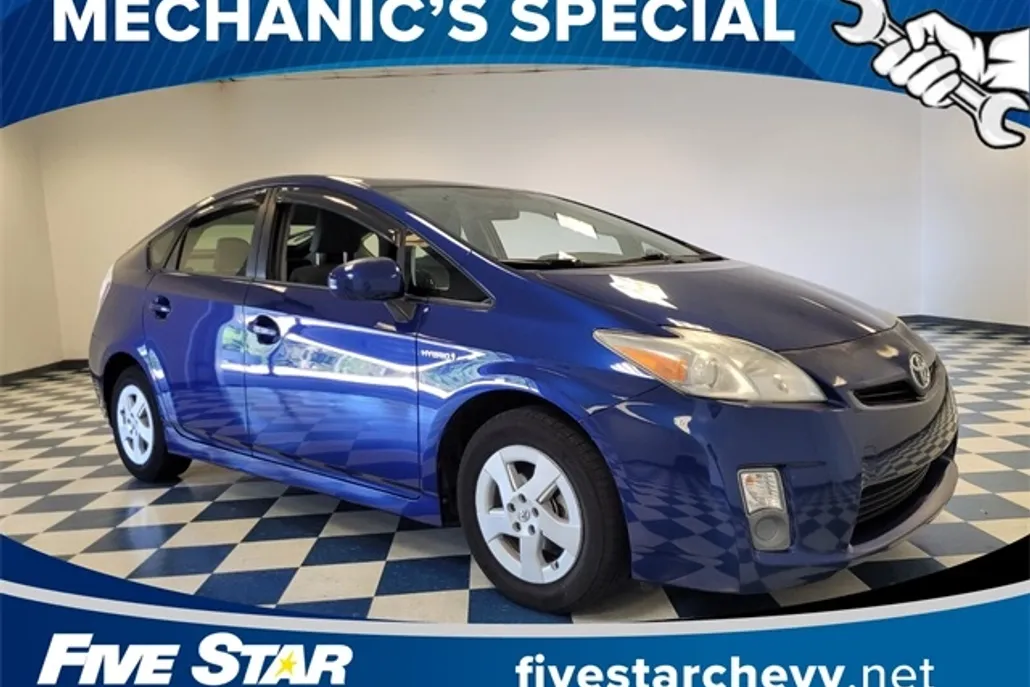 2011 Toyota Prius One photo 1