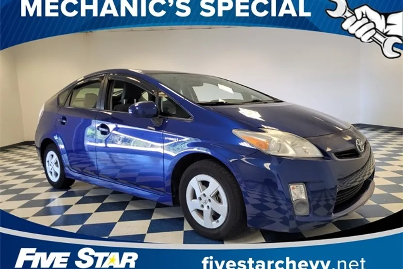 2011 Toyota Prius One photo 1