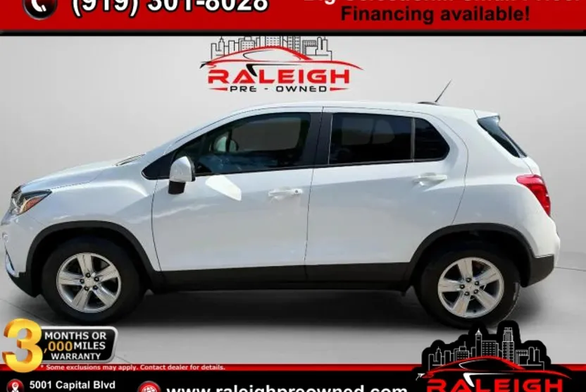 2021 Chevrolet Trax LS photo 1