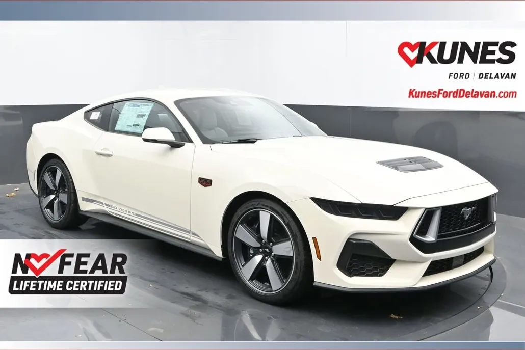 2025 Ford Mustang GT Premium photo 1