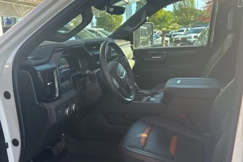 2025 Gmc Sierra 3500 HD AT4 photo 1