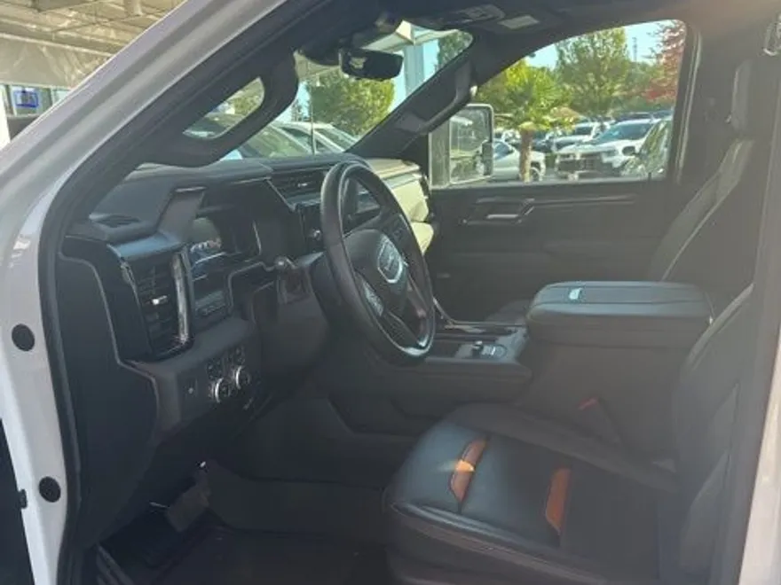 2025 Gmc Sierra 3500 HD AT4 photo 1