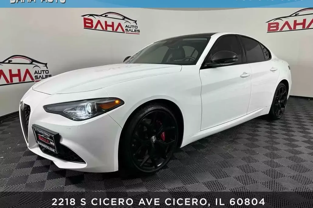 2020 Alfa Romeo Giulia photo 1