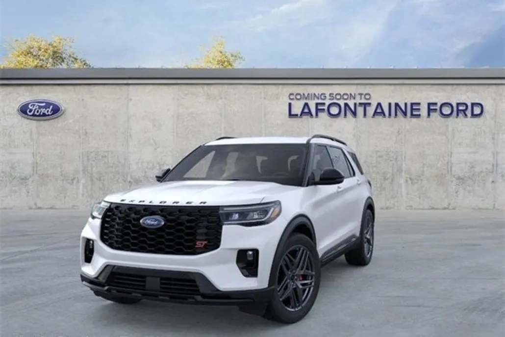 2025 Ford Explorer ST photo 1