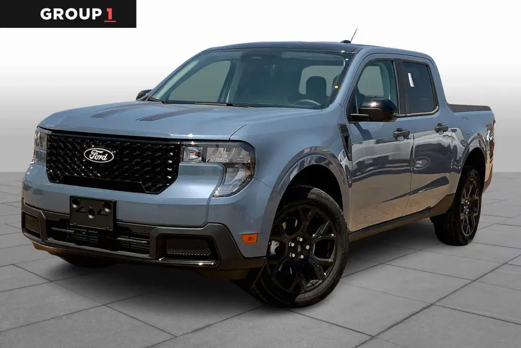 2025 Ford Maverick XLT photo 1
