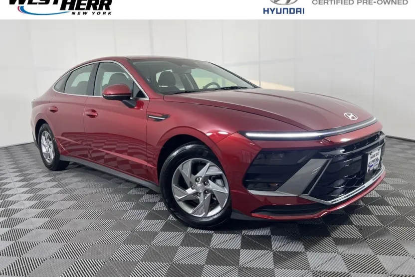 2025 Hyundai Sonata SE photo 1