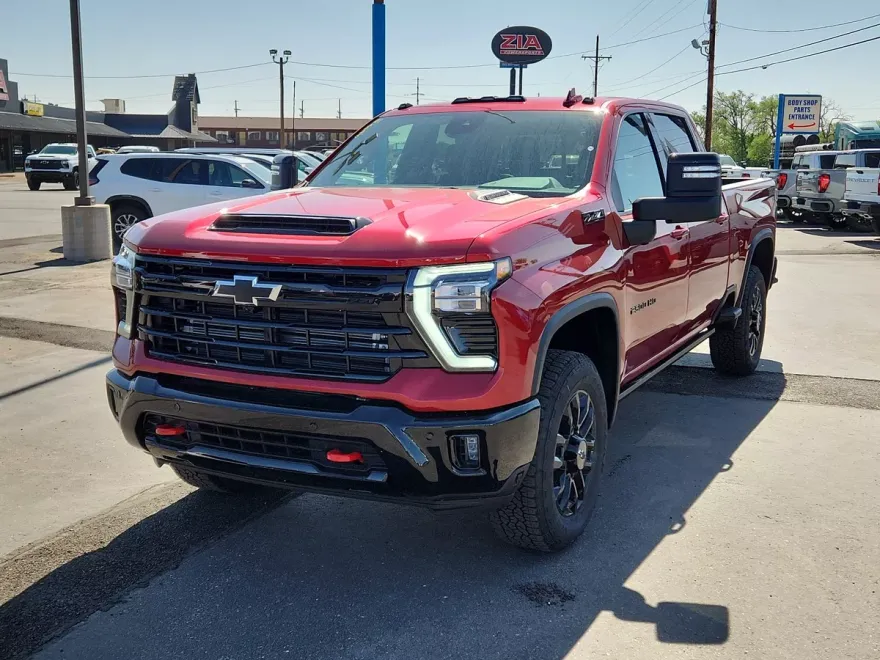 2025 Chevrolet Silverado 2500HD LTZ photo 1