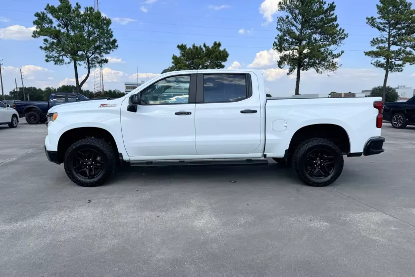 2023 Chevrolet Silverado 1500 LT Trail Boss photo 1