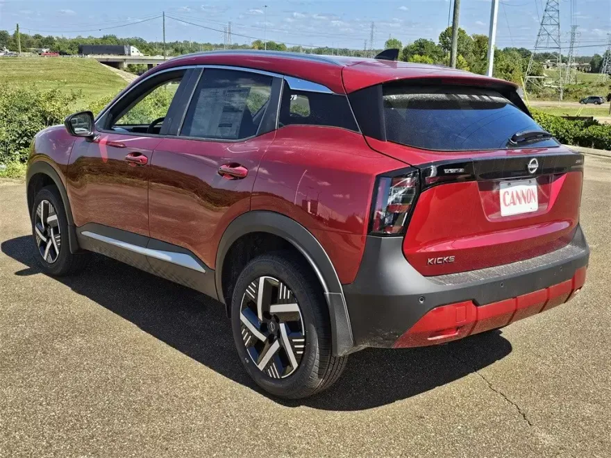 2026 Nissan Kicks SV photo 1